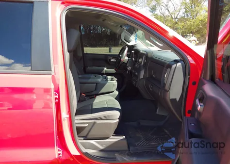 2020 Chevrolet Silverado 1500 2Wd Short Bed Custom z USA, uszkodzony, nr VIN 1GCPWBEH3LZ187144